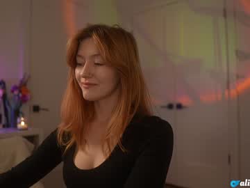 webcam girl alisonrouge live cam image #4799286