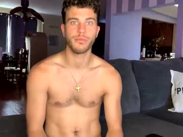 webcam man wentbrokeonstrippers live cam image #12977804