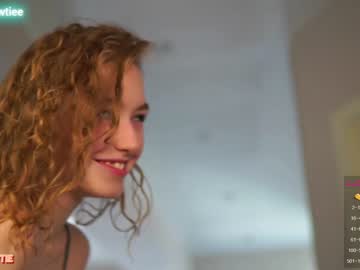 webcam girl _taylor_swift live cam image #5831319