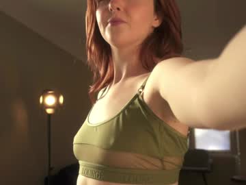 webcam girl lucydelovely live cam image #10524631