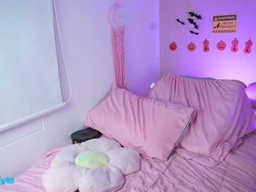 webcam girl little_effy18_ live cam image #10834534