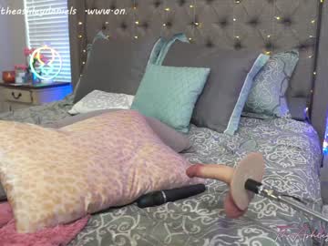 webcam girl theashleydaniels live cam image #3459184