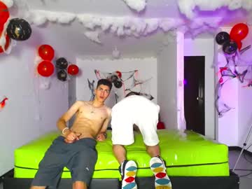webcam man goldenjoi live cam image #10755077