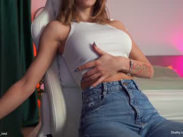 webcam girl emma_land live cam image #7490860