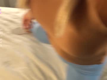 webcam girl blondehottiek live cam image #7292961