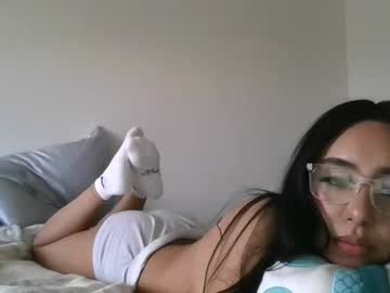 webcam girl lovelymia_ live cam image #9675020