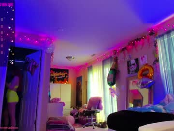 webcam girl daphnemadison live cam image #3507120