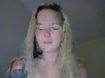 webcam girl inkedmaskedgirl live cam image #8287693