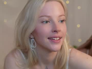 webcam couple sparks__daisy live cam image #12371731