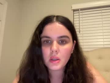 webcam girl gia_is_horny live cam image #5562812