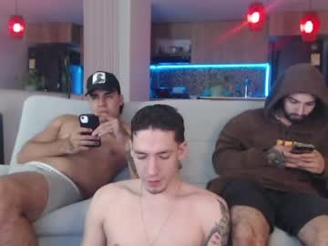 webcam man fratguysonline live cam image #6003137