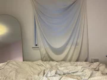 webcam girl cheekykatx live cam image #12867857