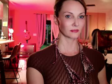 webcam girl kaileeshy live cam image #10872315