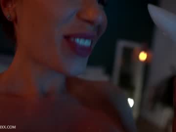 webcam girl provocatrixx live cam image #3566059