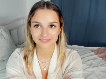 webcam girl melissakissaa live cam image #6900865