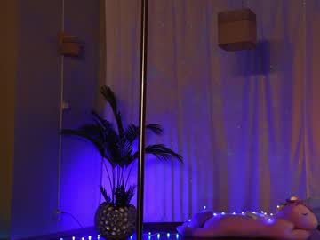 webcam girl kittycaitlin live cam image #7960373