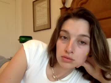 webcam girl scarlettebabygurl live cam image #5836792