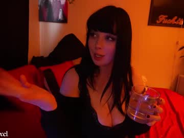webcam girl lilypixel live cam image #12860406