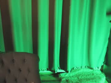 webcam girl wild_schoolgirl live cam image #580069