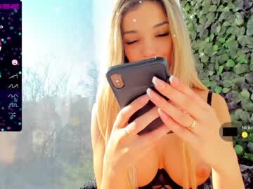 webcam girl sassyt33n live cam image #5070664
