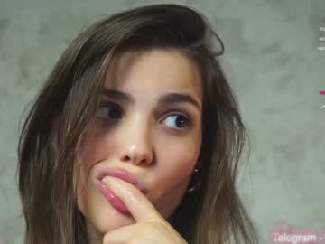 webcam couple emiliacourtney live cam image #7634413