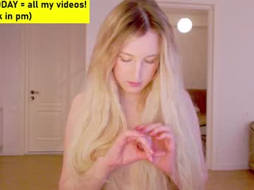 webcam girl lailatoks live cam image #8570579