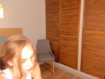 webcam girl kellanflowers live cam image #7100334
