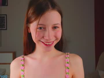 webcam girl delorathecookie live cam image #12165721