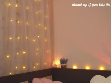 webcam girl tiny_miracle live cam image #11919663
