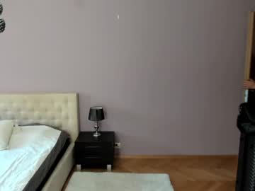 webcam man redrabbitstories live cam image #1579624