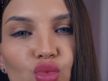 webcam girl felissiany live cam image #10764877
