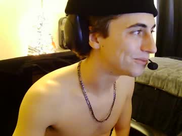 webcam man kylebrennan live cam image #11331453
