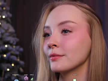 webcam girl lissa_meooow live cam image #11496574