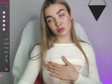 webcam girl yourvirusqueen_ live cam image #2954012