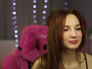 webcam girl _guesswhat_ live cam image #1235064