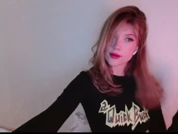 webcam girl bitter_moon live cam image #6001093