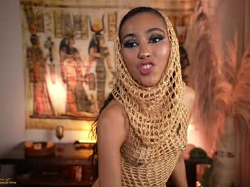 webcam girl amnie_ live cam image #10771677