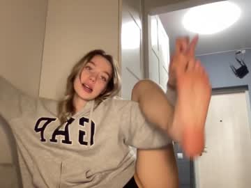 webcam girl angel_from_sky live cam image #4841830