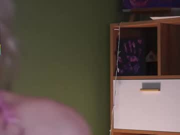webcam girl audreycarvin live cam image #12903196