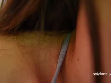 webcam girl therealbonnieclydex live cam image #5594673