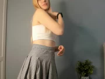 webcam girl lynngarney live cam image #9558230