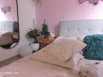 webcam girl rebeccastonee live cam image #8034745