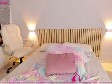 webcam girl little_effy18 live cam image #5664599