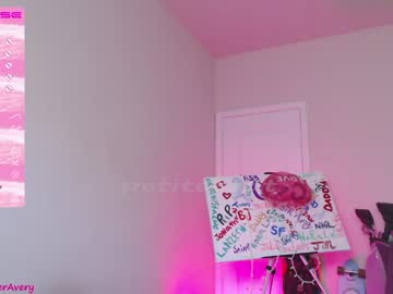 webcam girl petitebrat live cam image #5406867
