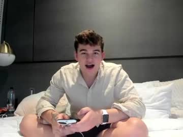 webcam man thejohnnystone live cam image #2445640