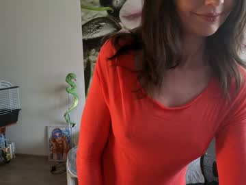 webcam girl jennycutey live cam image #12898736