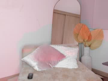 webcam girl swt_molly live cam image #10727359