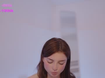 webcam girl floret_joy live cam image #7832771