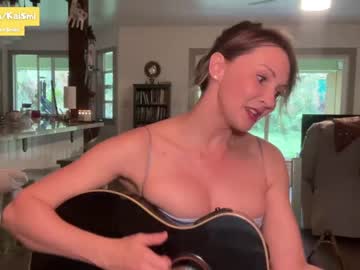 webcam girl kaileeshy live cam image #8909939