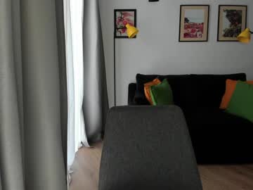 webcam girl intrigueeme live cam image #8876694